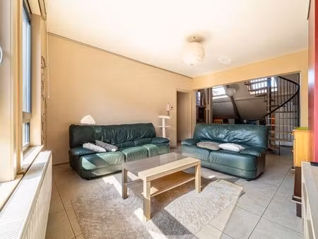 appartement à louer à tournai € 700 (lm08x) - agence leclercq sprl | zimmo