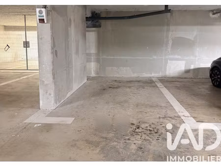 vente parking undefined m²