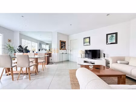 maison de plain-pied  4 pièces