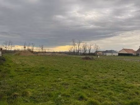 terrain constructible viabilisé à vendre