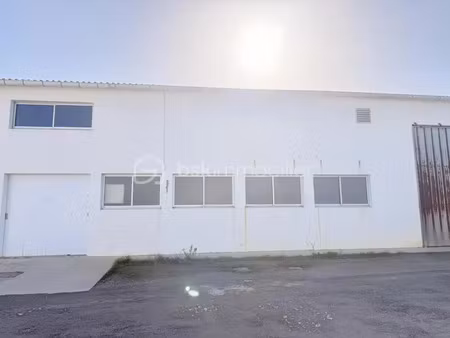 vente garage et parking à notre-dame-de-monts (85690) : à vendre / 83m² notre-dame-de-mont