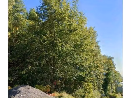 terrain oradour sur vayres