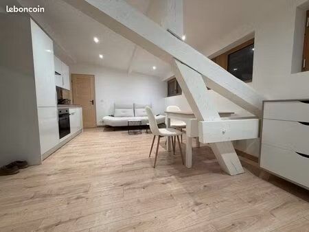 t2 34m carré à louer bourg saint maurice