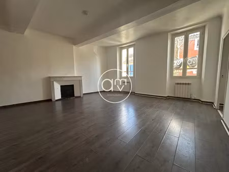 vente appartement 3 pièces 90 m² à cuers (83390)  170 000 €