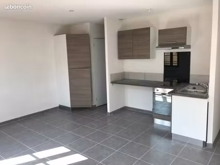 pamiers loue t3 avec terrasse