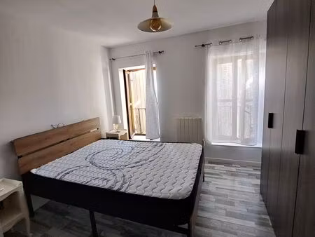 location t2 meublé belleville