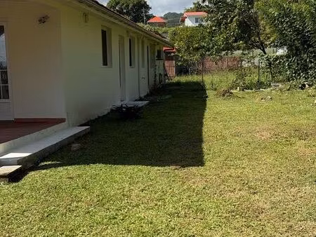 loue f3 de plain pied