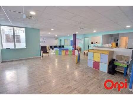 local commercial à vendre