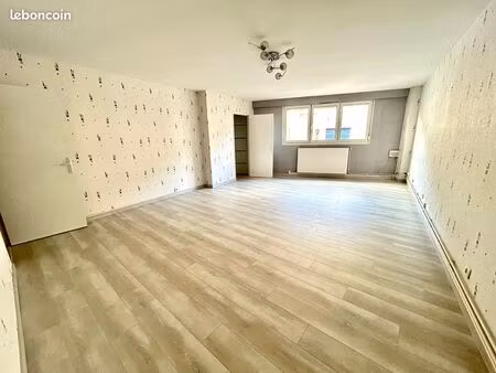 appartement 2 pièces 81 m²