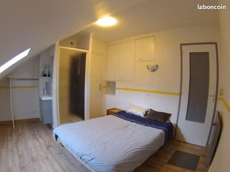 chambre meublée 16m²