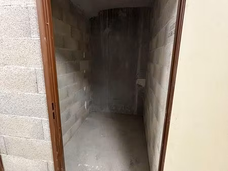 cave à louer - disponible immédiatement - neuve et sèche