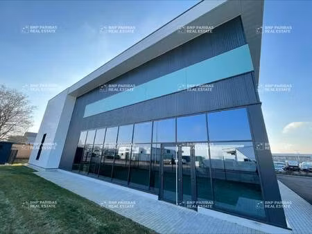 local d'activités à louer