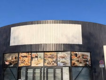 local commercial à louer