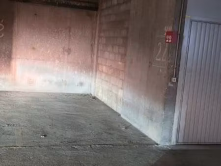 location parking paris 11