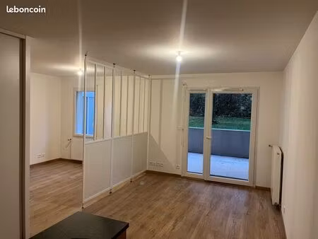 loue t1 bis avec terrasse