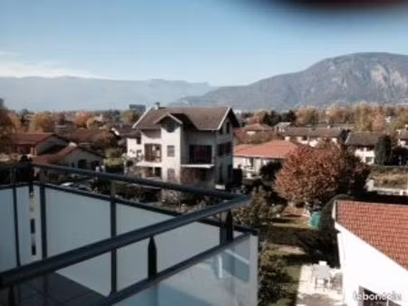 t1 sur gieres proche gare  plaine des sports  résidence récente