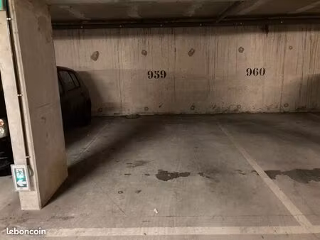 place de parking à mennecy (91)