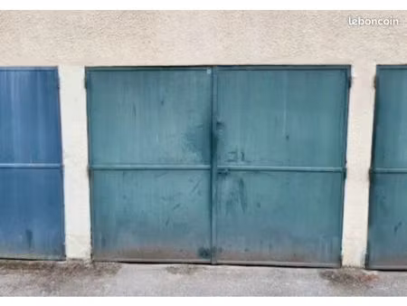 box fermé parking vésinet centre