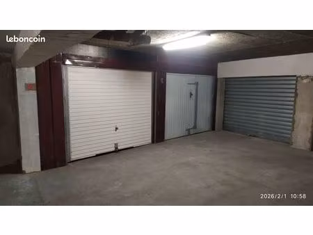 box fermé 9 m² plan 4 seigneurs