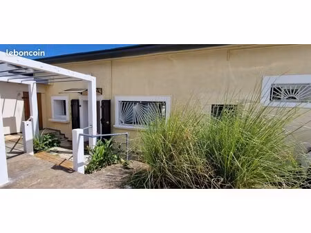 villa f4 a louer 974