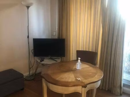studio 1 pièce 22 m²