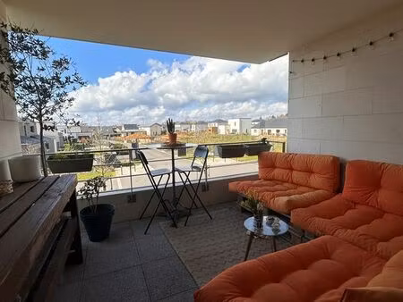 appartement t2 44 m² - 2 places de parking - parc royal saint cyr sur loire