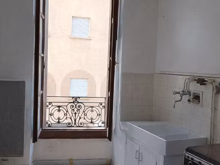 appartement 2 pièces à vendre à saint-rambert-en-bugey à renover