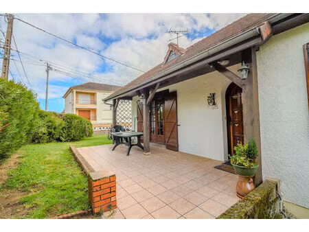 maison 3 chambres  montapins  garage  plain pied  sous-sol  2h30 paris proche commerces et