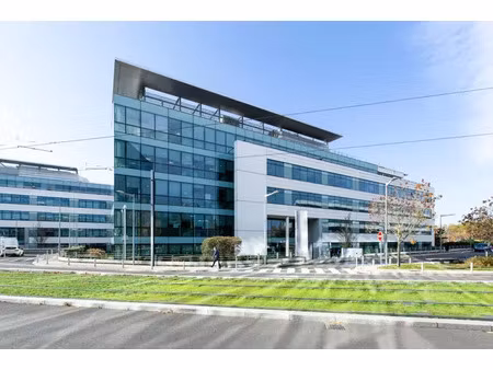 bureaux à louer à rungis dans un parc tertiaire certifié et dynamique