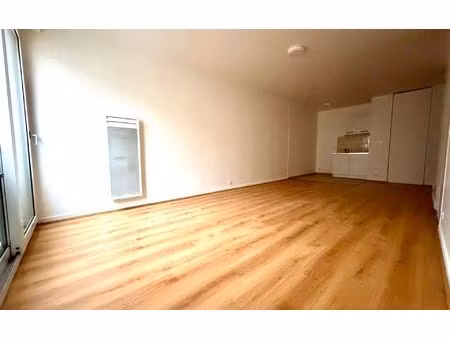 location appartement  m² t-2 à pontault-combault  780 €