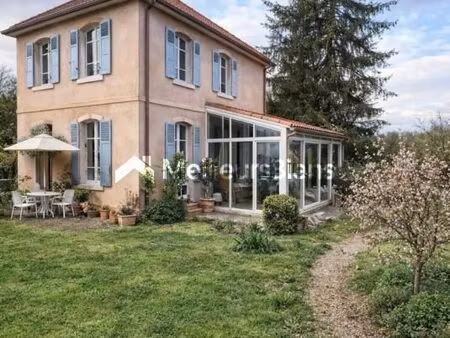 propriété 7 pièces 140 m²