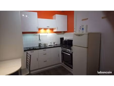 appartement de 35 m² dans petite résidence - stationnement gratuit et privé  bien situé  c