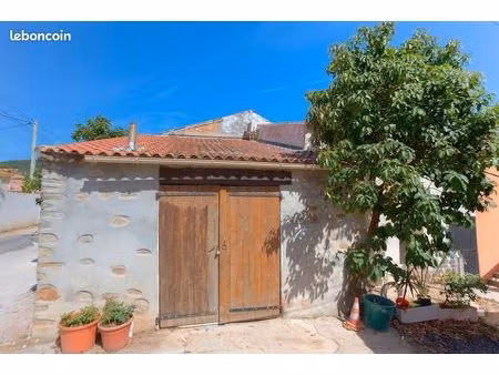 grand garage - grange - entrepôt - atelier à louer