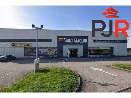 location local commercial