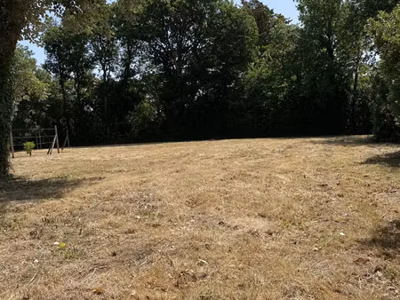 vente terrain aux sables-d'olonne (85100) : à vendre / 708m² les sables-d'olonne