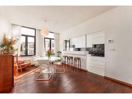 instapklaar duplex-appartement op toplocatie aan den bell...