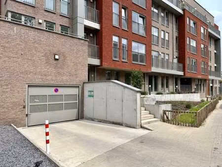 lot de 40 parkings pour investisseurs