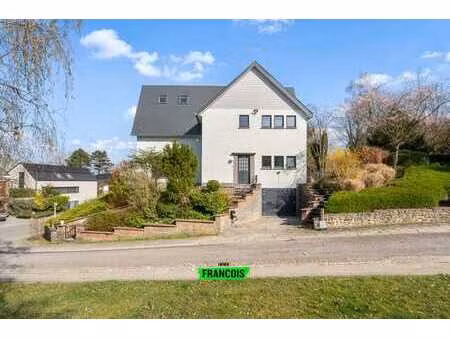 villa rénovée et prête à emménager à sint-genesius-rode