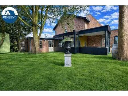 espace de caractère concept food- épicerie -bar à vin