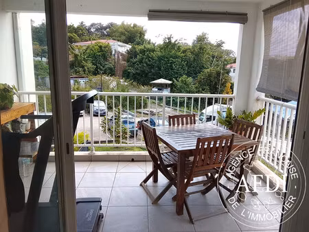 t2 récent quartier bélème au lamentin