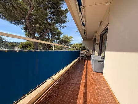 ** bord de mer ** terrasse bien exposée ** saint mandrier sur mer (83430) **