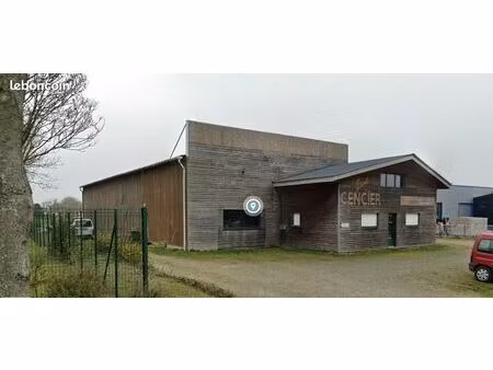 grand hangar  atelier