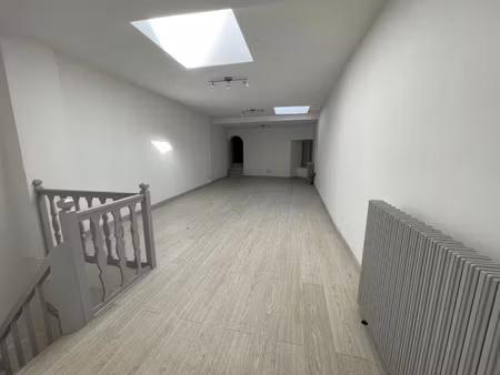 local professionnel à vendre chauffailles 4 pièce(s) 200m2 74 000€