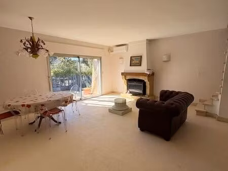 duplex meublé dans domaine privé