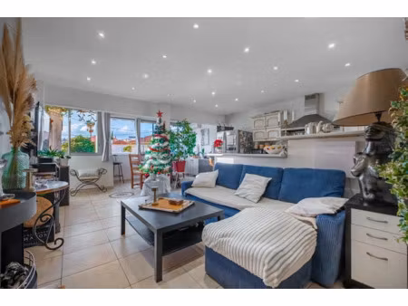 vente appartement 5 pièces 134 m² à cannes (06400)  690 000 €