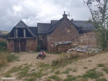 corps de ferme 300m2 sur 1500m2