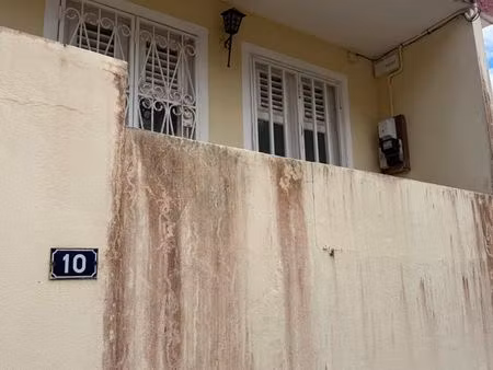 ensemble de deux maisons à ermitage fort de france