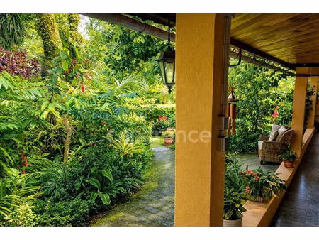 maison à vendre sainte rose 11 pièce(s) 300m2 532 000€