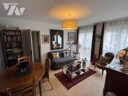 appartement 2 pièces 46 m²