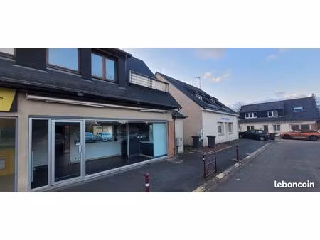 local commercial 49m2  rue très passante